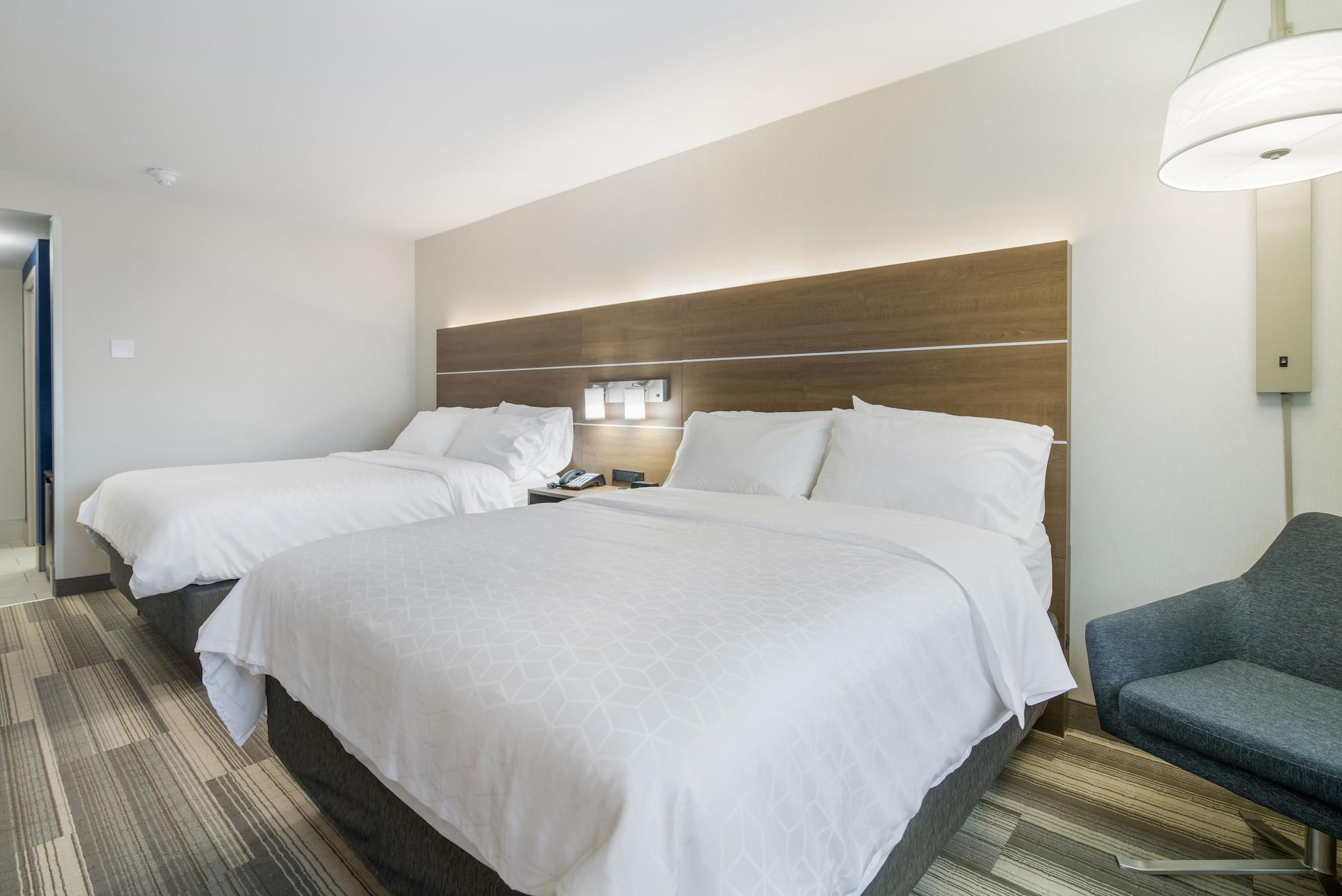 Holiday Inn Express - Plymouth By Ihg Bagian luar foto