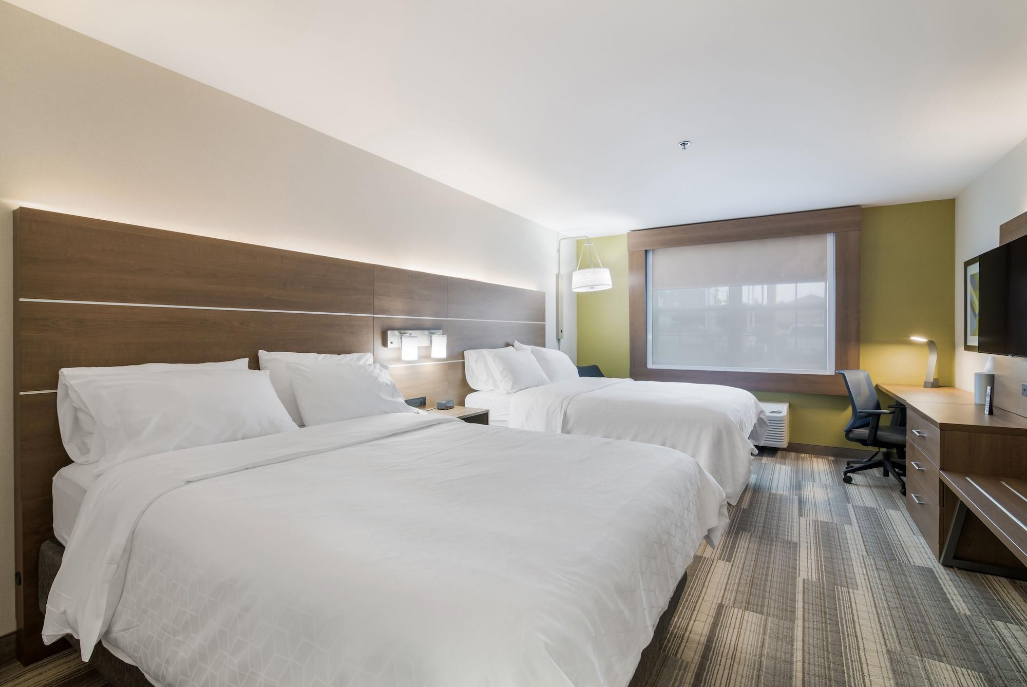 Holiday Inn Express - Plymouth By Ihg Bagian luar foto