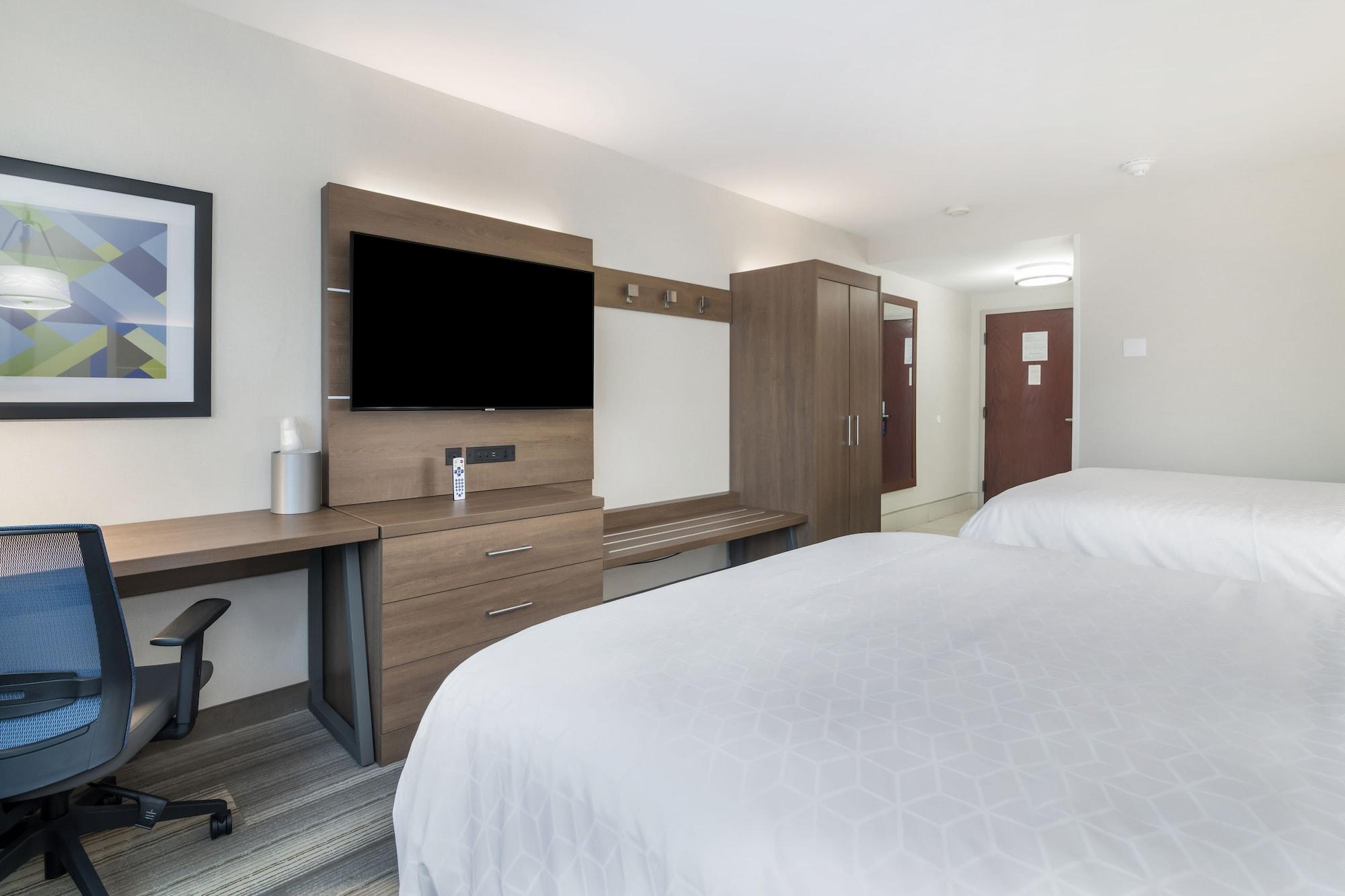 Holiday Inn Express - Plymouth By Ihg Bagian luar foto