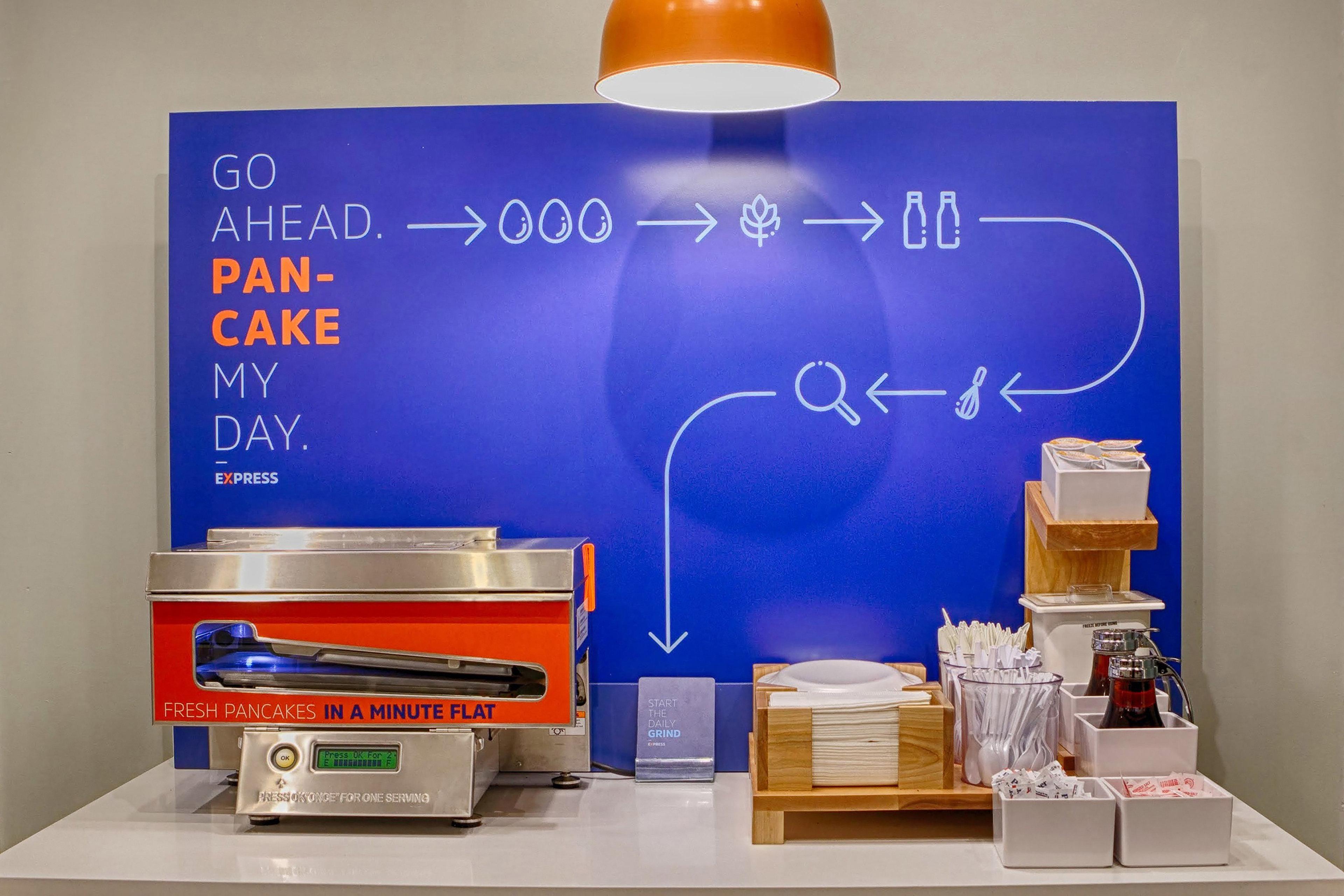 Holiday Inn Express - Plymouth By Ihg Bagian luar foto