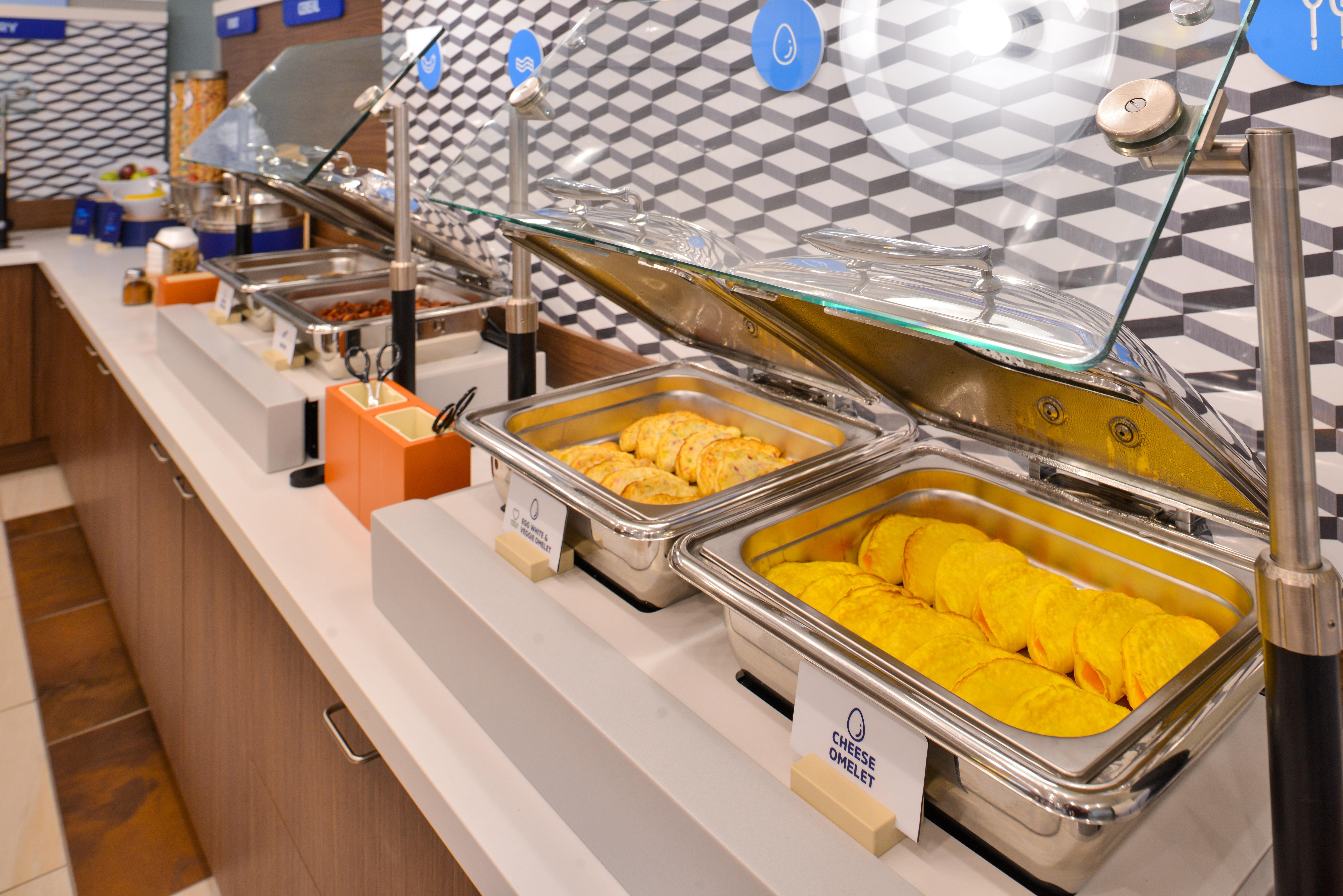 Holiday Inn Express - Plymouth By Ihg Bagian luar foto