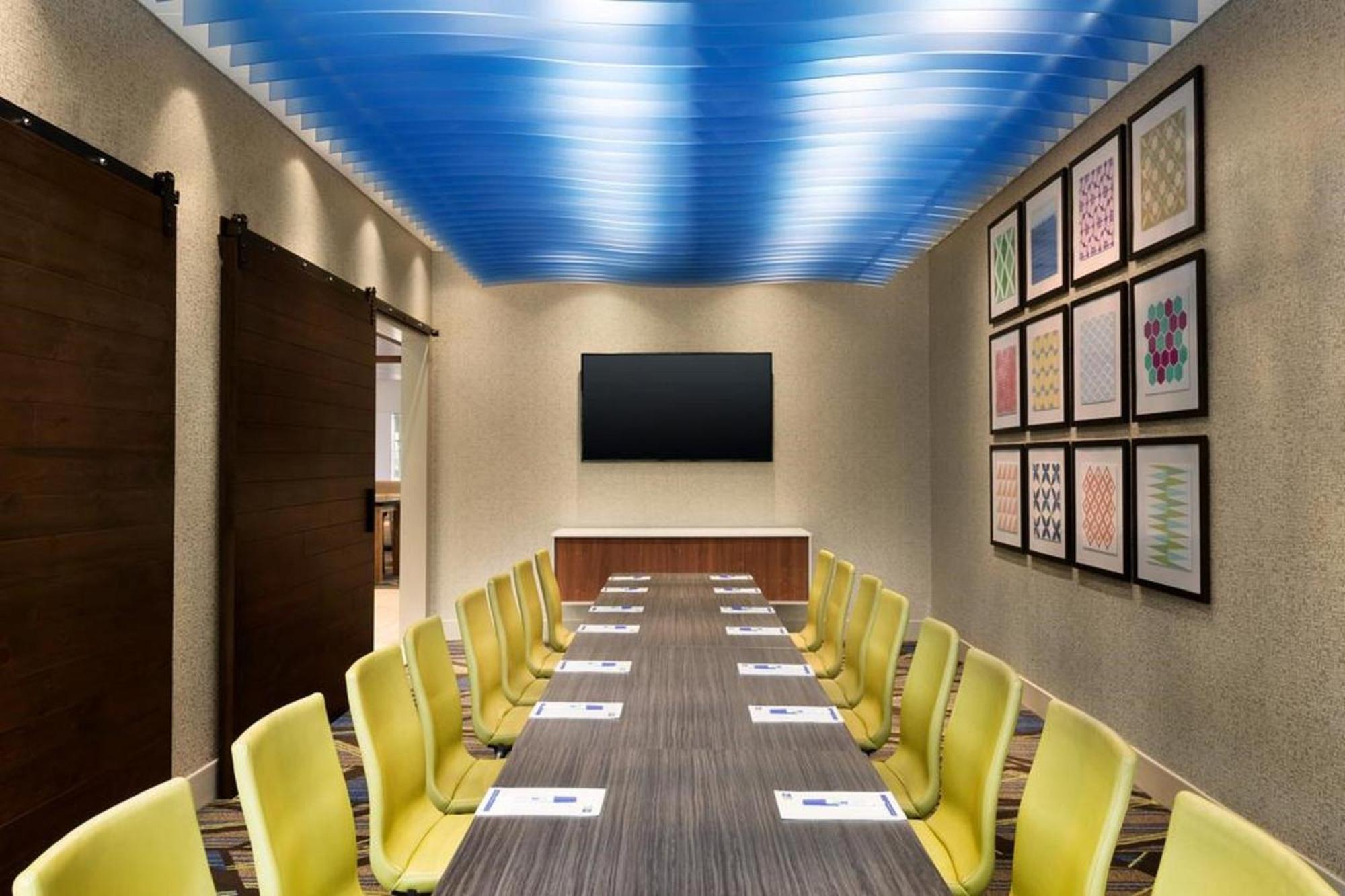 Holiday Inn Express - Plymouth By Ihg Bagian luar foto