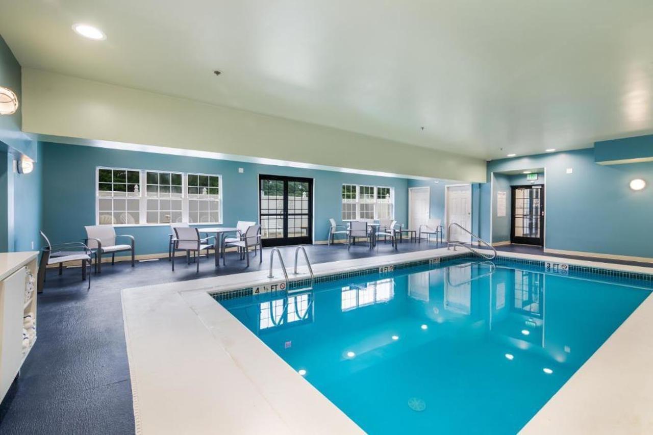 Holiday Inn Express - Plymouth By Ihg Bagian luar foto