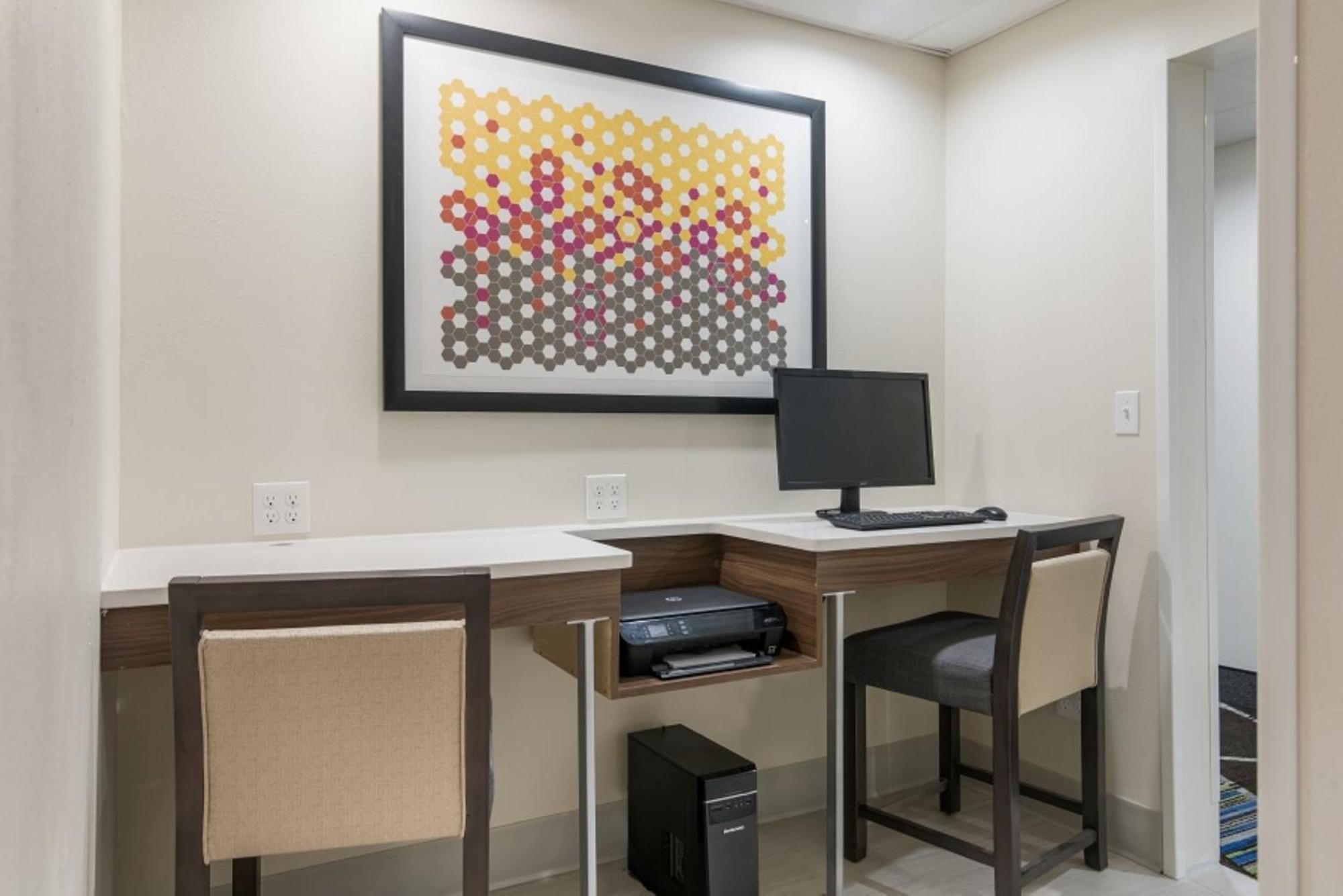 Holiday Inn Express - Plymouth By Ihg Bagian luar foto